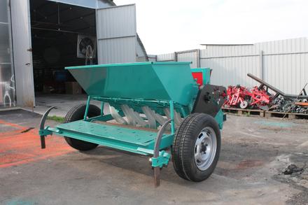 Сажалка для чеснока ЧСН-4УН